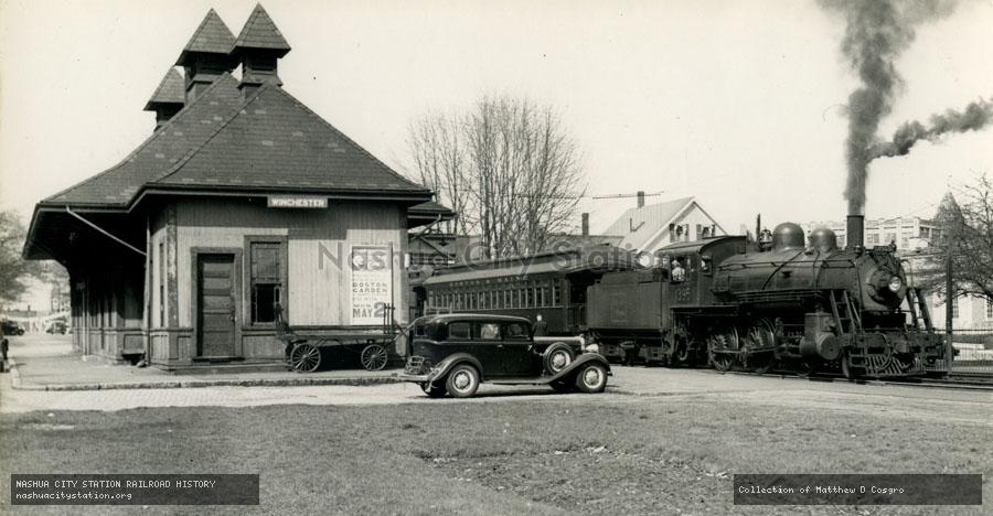 Postcard: Boston & Maine Railroad #1395 at Winchester, Massachusetts